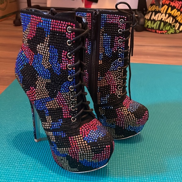 Bling bling high heel camo boots - Picture 1 of 7